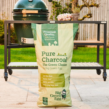 Big Green Egg Reine Holzkohle gehört zu den hochwertigsten und nachhaltigsten Holzkohlen auf dem Markt.