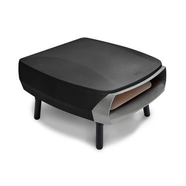 Der Witt Pizzaofen Etna Rotante Black dreht die Pizza automatisch für ein perfektes Ergebnis.