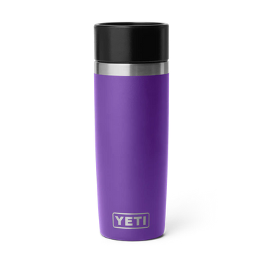 Die YETI Rambler Trinkflasche in Pace Purple überzeugt mit hochwertigem Edelstahl