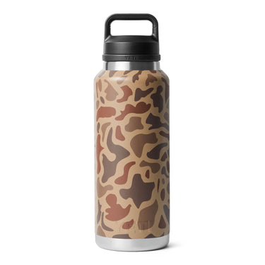 YETI 46 oz Chug Bottle – robuste Outdoor-Trinkflasche im Camouflage-Design
