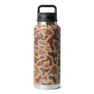 YETI 46 oz Chug Bottle – robuste Outdoor-Trinkflasche im Camouflage-Design