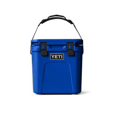 Langlebige YETI Roadie 24 Kühlbox in Royal Blue für den Einsatz beim Camping und auf Ausflügen.