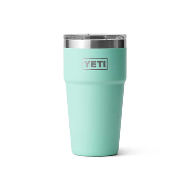 Rambler stapelbarer Becher 20 Oz in Seafoam mit praktischer Größe.