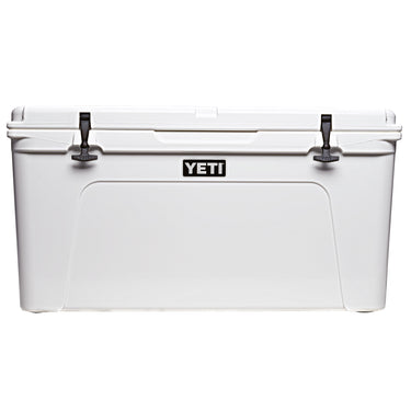 Tundra 110 White von YETI – ein Cooler für das Leben, extrem geräumig und langlebig.