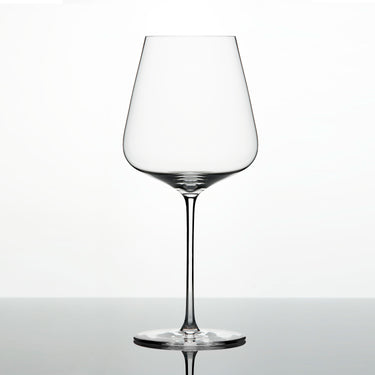 Zalto Bordeaux Glas für tanninreiche Rotweine mit großem Volumen.