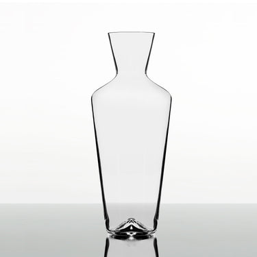 Zalto Karaffe No. 150 mit schlankem Design und Glasverschluss für Getränke.