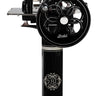 Elegante Berkel Schneidemaschine B2 aus Edelstahl, perfekt für präzises Schneiden von Wurst, Fleisch und Käse – hochwertige Verarbeitung und klassisches Design.