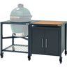 Big Green Egg Set mit stabilem Untergestell und praktischem Cabinet für Zubehör.