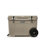 Tundra Haul Tan von YETI – robust und leicht zu transportieren.