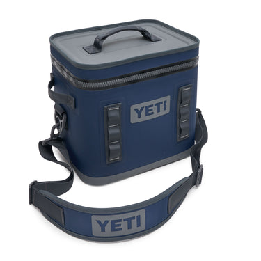 Hopper Flip 12 in Navy – die robuste und auslaufsichere Kühltasche für Tagesausflüge.