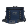Hopper Flip 18 in Navy – ideal für Abenteuer mit Freunden.