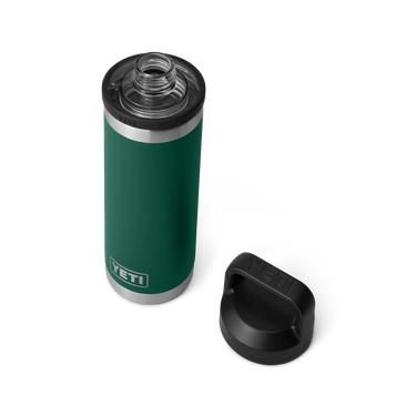 YETI Rambler 18 Oz Bottle in Black Forest Green mit Chug Cap Mundstück
