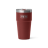 Der YETI Rambler 20 Oz Stackable Cup in der limitierten Farbe Stag Red