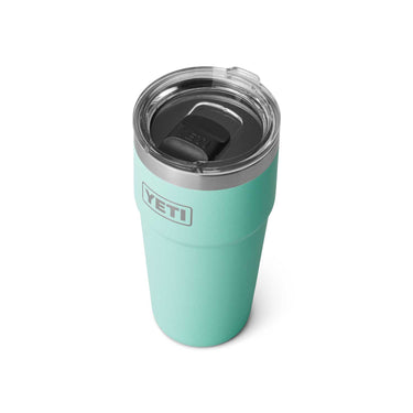 Rambler stapelbarer Becher 20 Oz in Seafoam mit praktischer Größe.