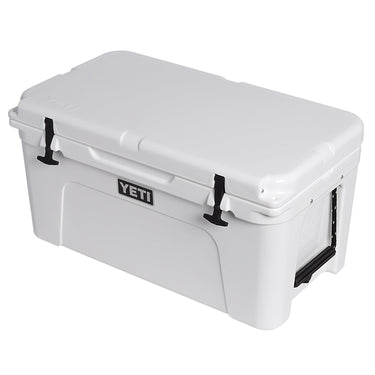 Tundra 65 in White – zeitloses Design, ideal für alle Outdoor-Aktivitäten.