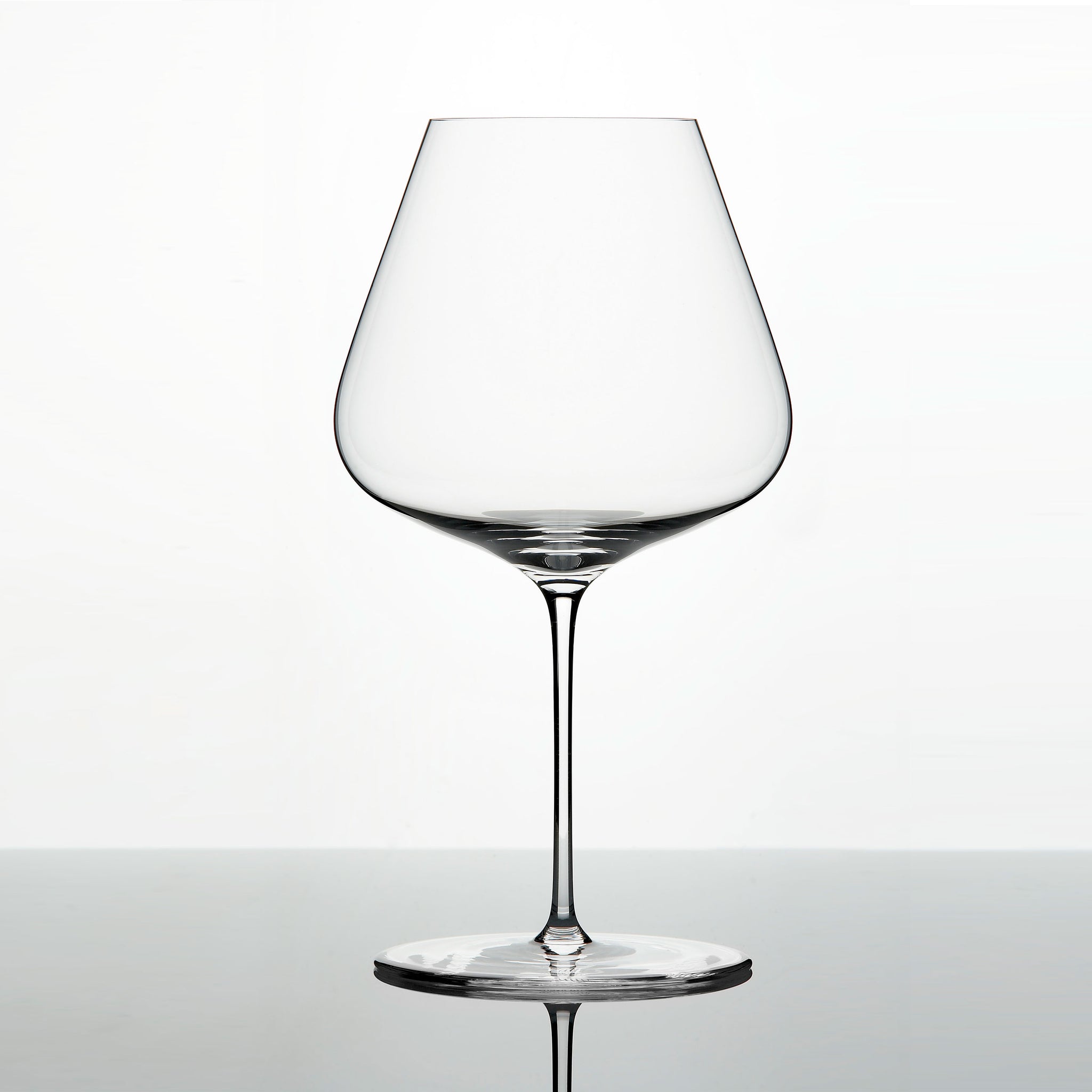 Zalto Burgunder Glas für kraftvolle Weine mit über 13% Alkohol.