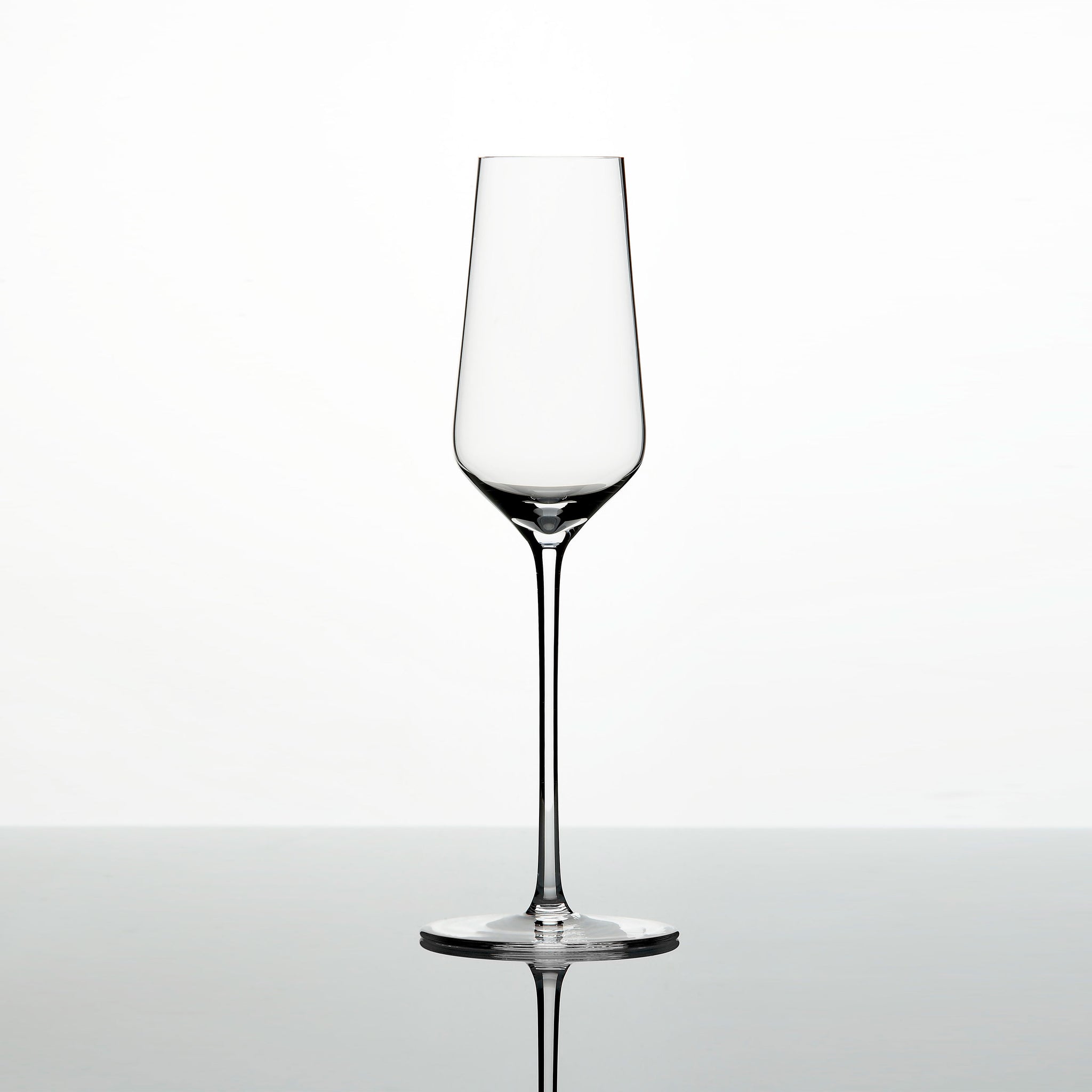 Zalto Digestiv Glas für feine Destillate und Liköre mit harmonischem Duft.